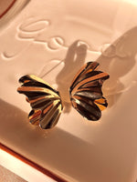 Load image into Gallery viewer, Wings of grace Earrings
